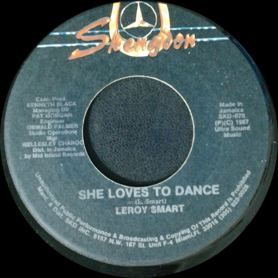 Skengdon All Stars / Leroy Smart - Dancing Dub / She Loves To Dance side B