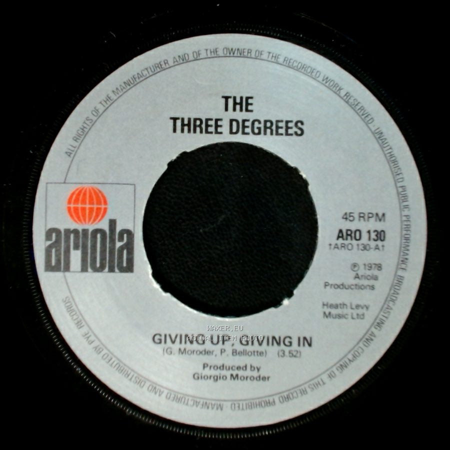 The Three Degrees - Giving Up, Giving In (Long Version) / Giving Up, Giving In side B