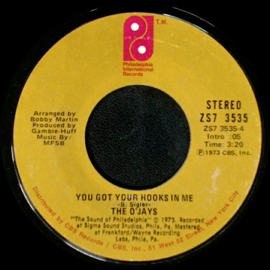 The O'jays - You Got Your Hooks In Me / Put Your Hands Together side A