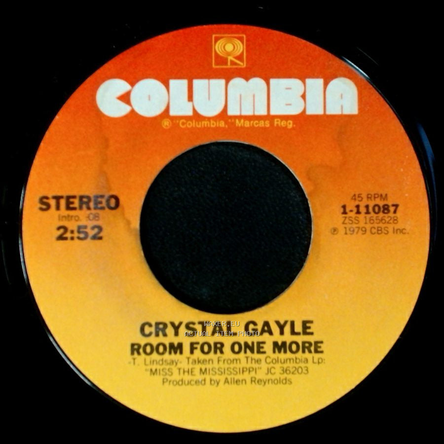 Crystal Gayle - Half The Way / Room For One More side B