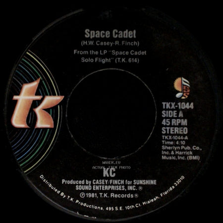 Kc - Space Cadet / Do Me side A