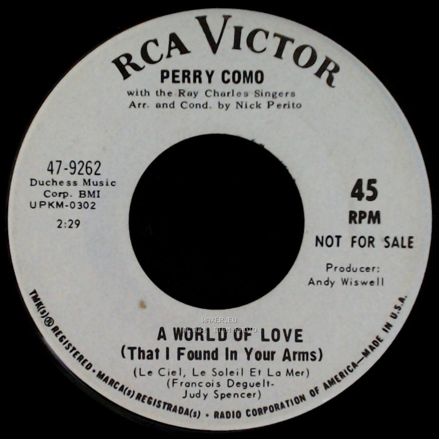 Perry Como - A World Of Love (That I Found In Your Arms) / I Looked Back side A