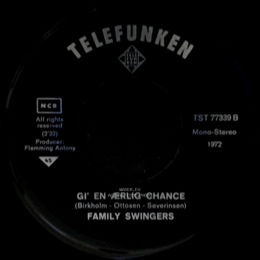 Family Swingers - Lykkesmeden / Gi' En Ærlig Chance side B