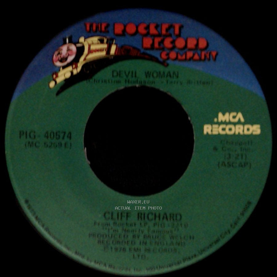 Cliff Richard - Devil Woman / Love On (Shine On) side A