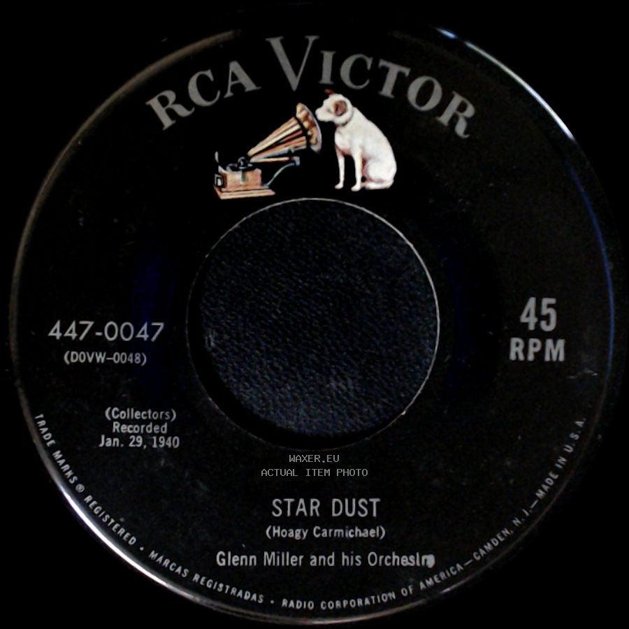 Glenn Miller And His Orchestra - Star Dust / Tuxedo Junction side A