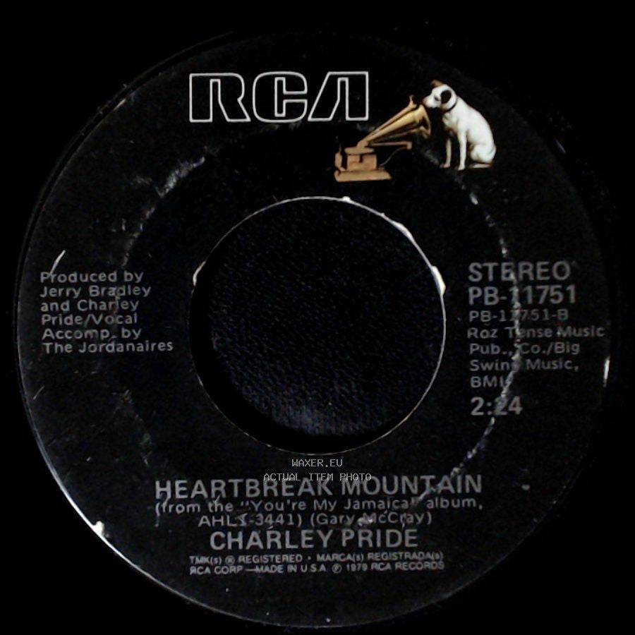 Charley Pride - Heartbreak Mountain / Missin' You side A