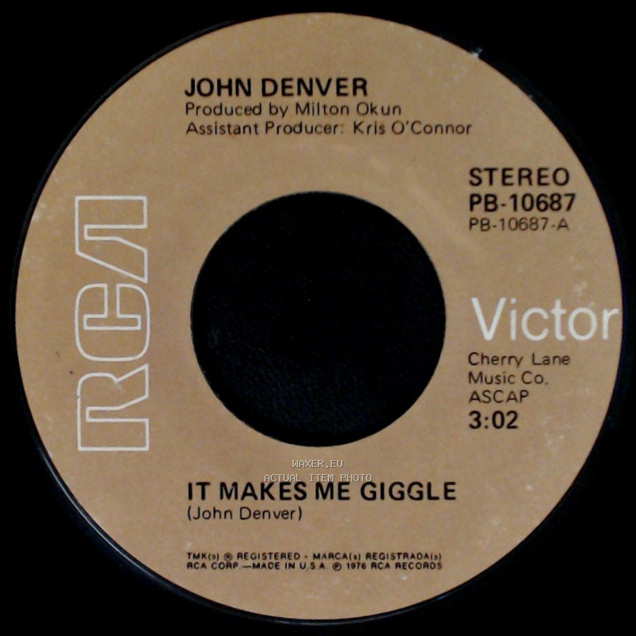 John Denver - Spirit / It Makes Me Giggle side B