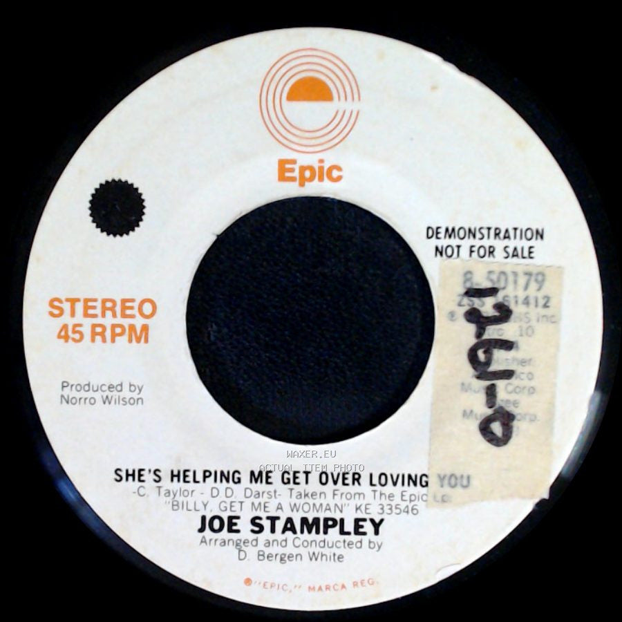 Joe Stampley - She's Helping Me Get Over Loving You / She's Helping Me Get Over Loving You side B