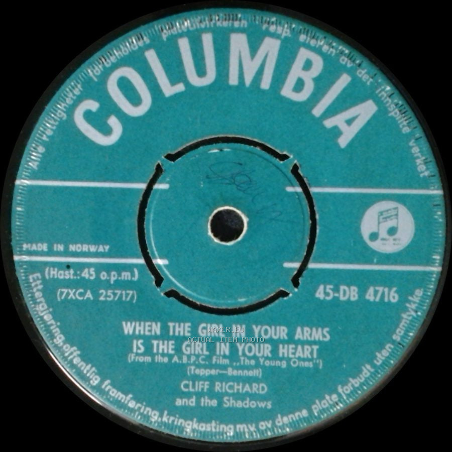 Cliff Richard And The Shadows - Got A Funny Feeling / When The Girl In Your Arms Is The Girl In Your Heart side B